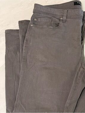 Fidelity Slim Men’s Gray Jeans